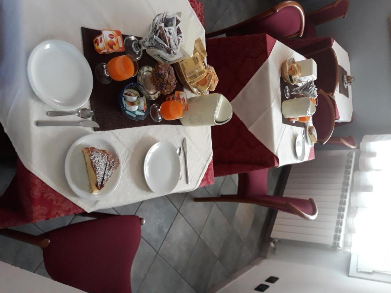 Adelphi Room & Breakfast Ferrara Exterior photo